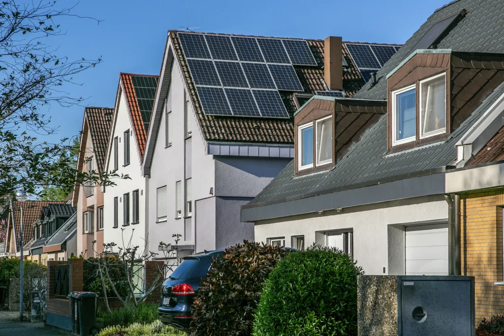 Häuserreihe in der Karlsruher Nordweststadt